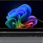 Samsung - Galaxy Book5 Pro 360 - Copilot+ PC - 16" AMOLED Touch Screen Laptop - Intel Core Ultra 7 - 16GB Memory - 1TB SSD - Gray