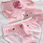 سراويل داخلية ناعمة قابلة للتنفس منخفضة الخصر ذات طباعة رسوم متحركة جذابة 3 قطع/العبوة للبنات المراهقات