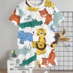 SHEIN طقم 2قطعة من تي شيرت كرتوني مع شورت بطبعة حيوانات، منقوش متساحب حول الرقبة وأكمام قصيرة، لطفل ذكر، للصيف