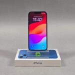 Unlocked Apple iPhone 13 128GB 17.5.1 BLUE MLMT3LL/A
