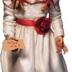 تريك اور تريت ستوديوز دمية انابيل من ذا كونجورينغ