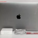 2017 13-inch MacBook Pro 2.3 GHz i5 8GB 128GB Iris Plus Graphics 640 MPXQ2LL/A