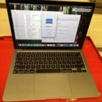 MacBook Air 2020 - 13 INCH - 256GB, M1, 8GB Ram