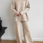 Cévolie بدلة كاجوال مكونة من سويتر بياقة عالية وأكمام قصيرة وبنطال محبوك، طقم قطعتين نسائي، للخريف/الشتاء