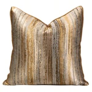 غطاء وسادة مخطط بالذهب قطعة واحدة، بطانة جاكارد فاخرة عالية الدقة، حشوة عالية الكثافة، غطاء وسادة زخرفي أنيق وبسيط مناسب للأريكة والغرفة المعيشية والنوم والسيارة، ويمكن استخدامه كهدية أيضًا، مناسب لجميع الفصول (بدون إدراج الوسادة)